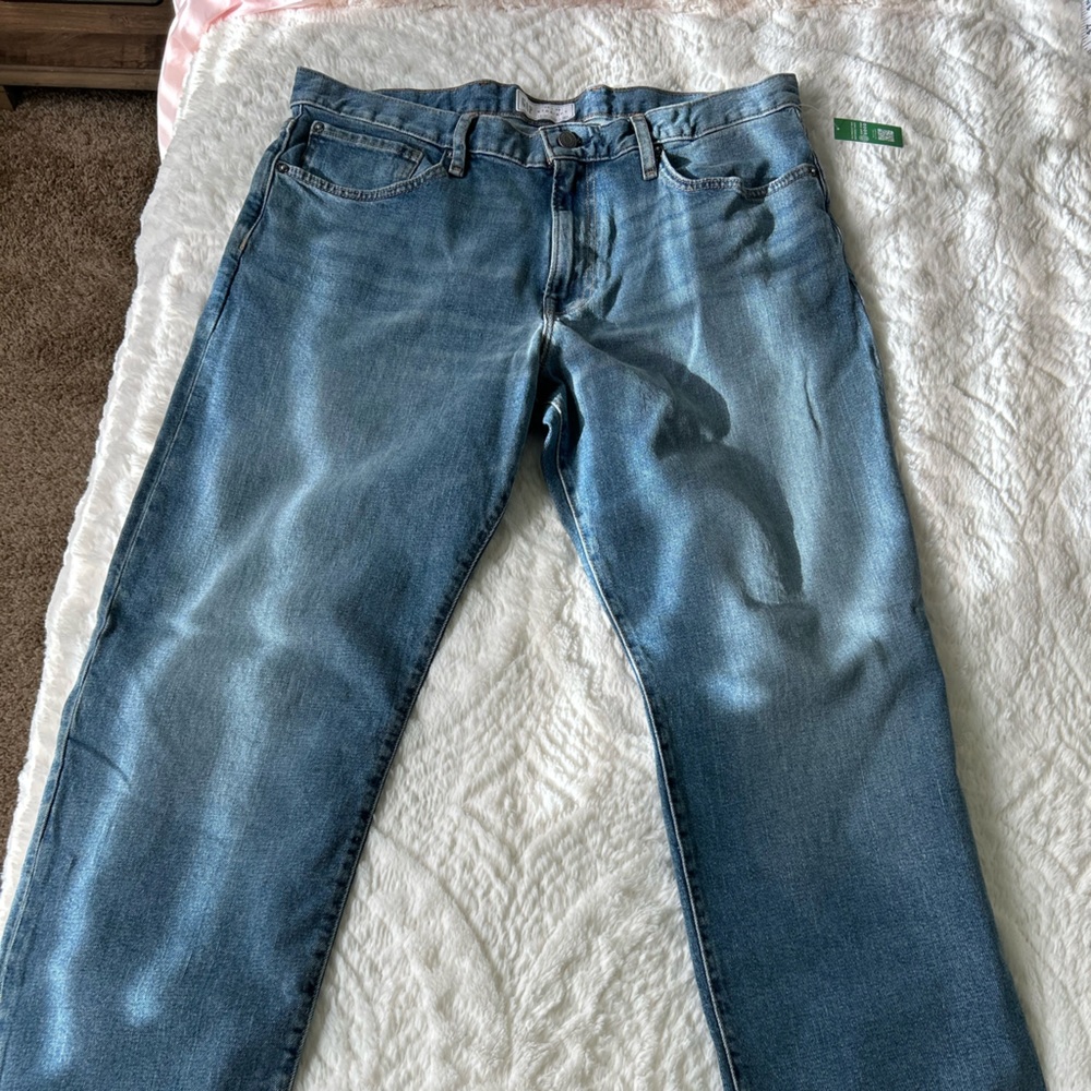 Gap straight jeans 36x32 - Picture 3 of 3